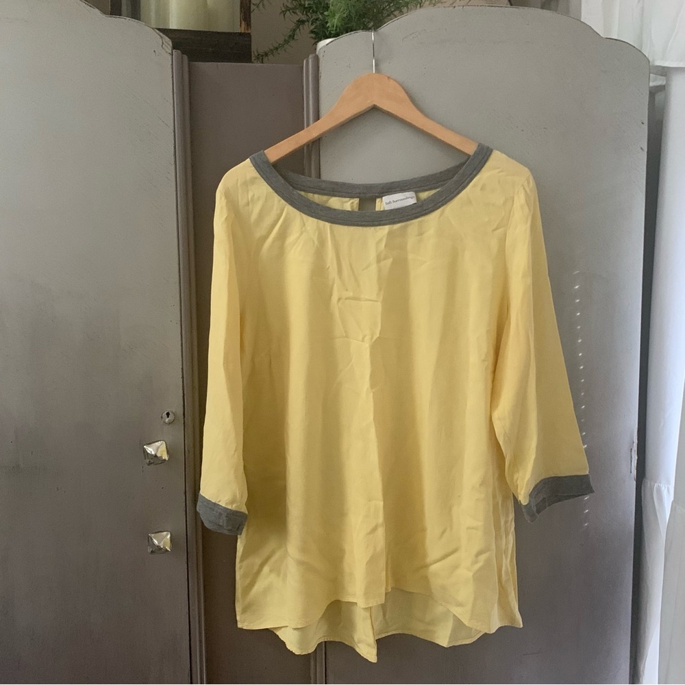 Soft Surroundings Silk Yellow Gray Top